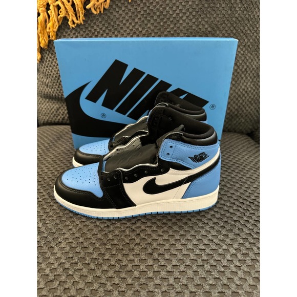 Sz - 6Y/7.5W Jordan 1 UNC Toe GS - Picture 3 of 7